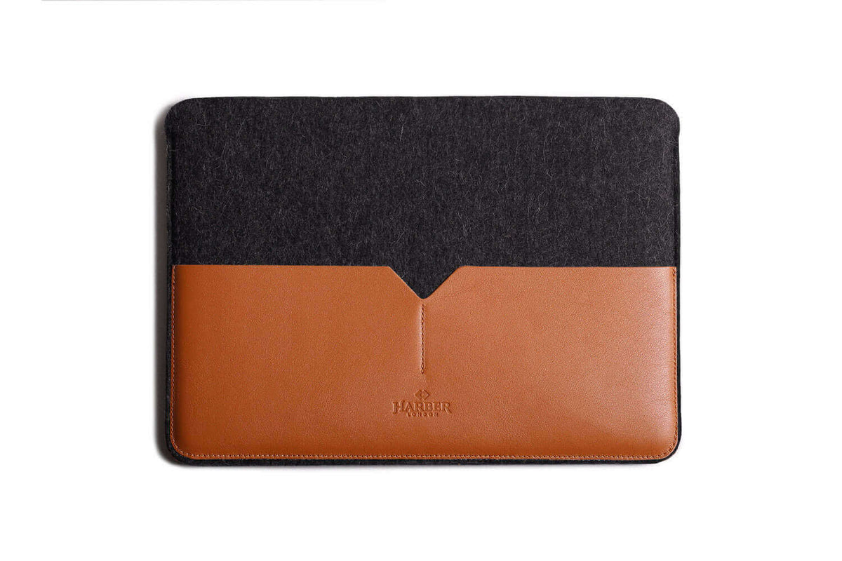 Black Edition – Leather MacBook Sleeve