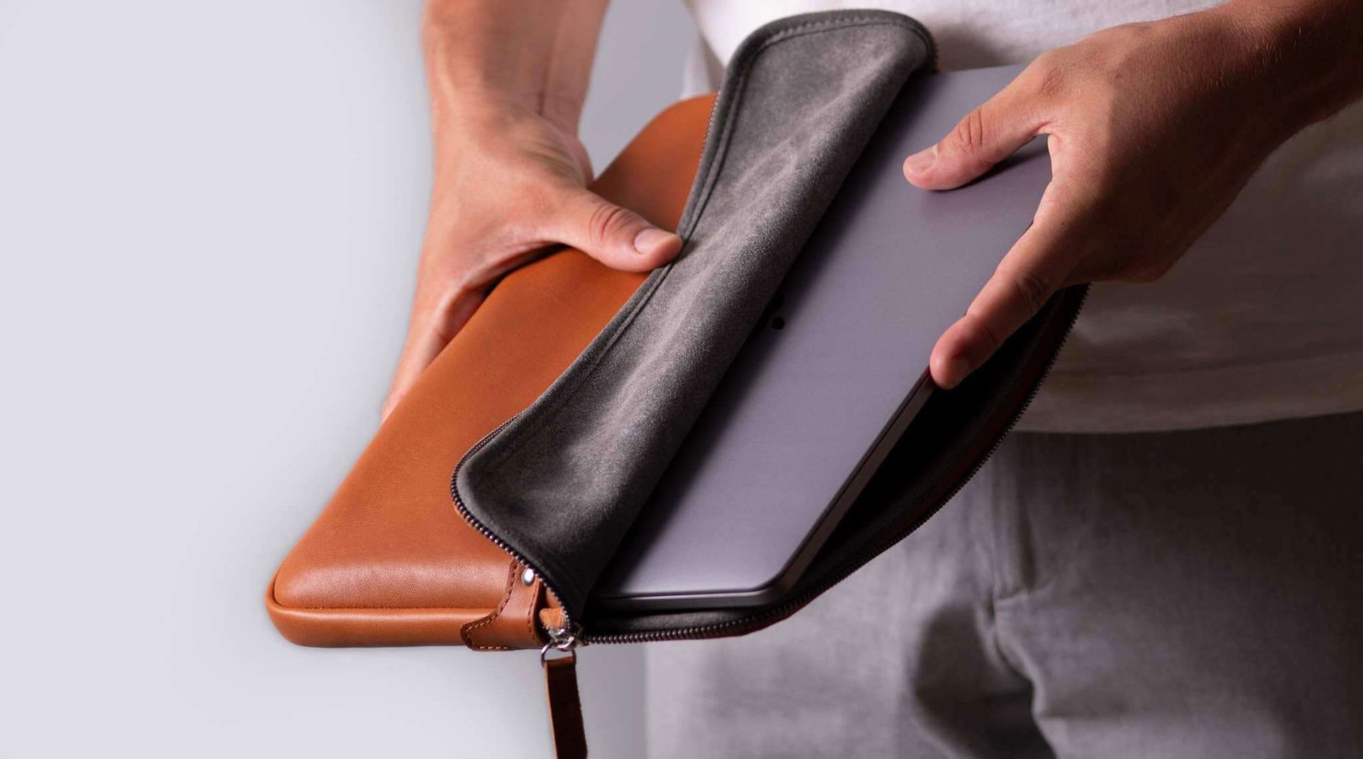 Leather Case for Laptop | Harber London