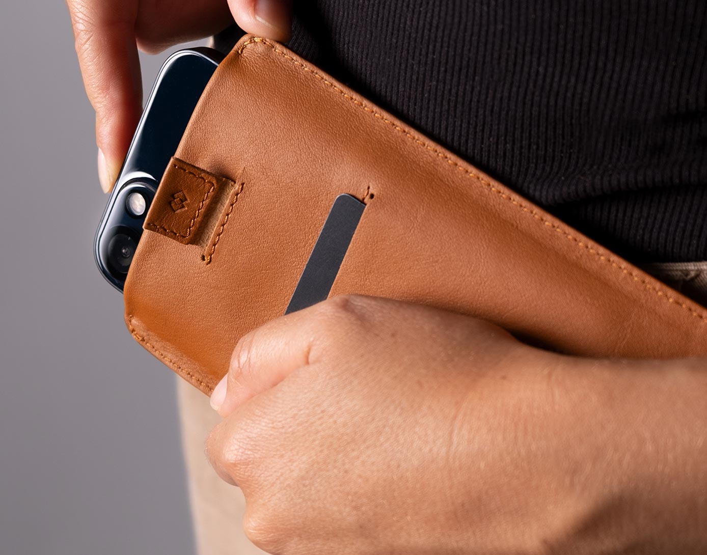 The London Tan | Genuine Smooth Leather iPhone Case Crossbody iPhone 10/x/xs